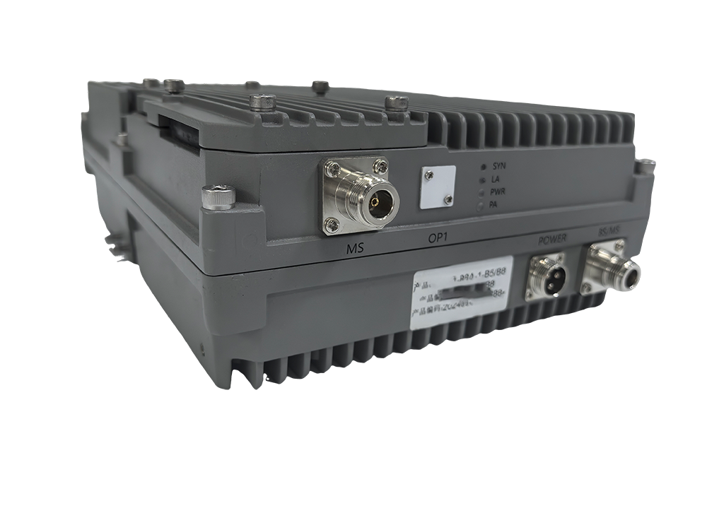  安州三频手机信号接收器2000㎡